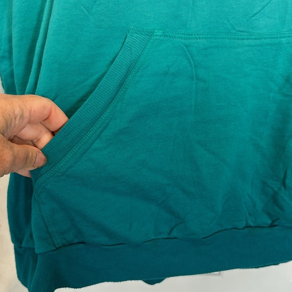 Hard Tail Lightweight Teal Ombré Hoodie - Picture 3 of 7